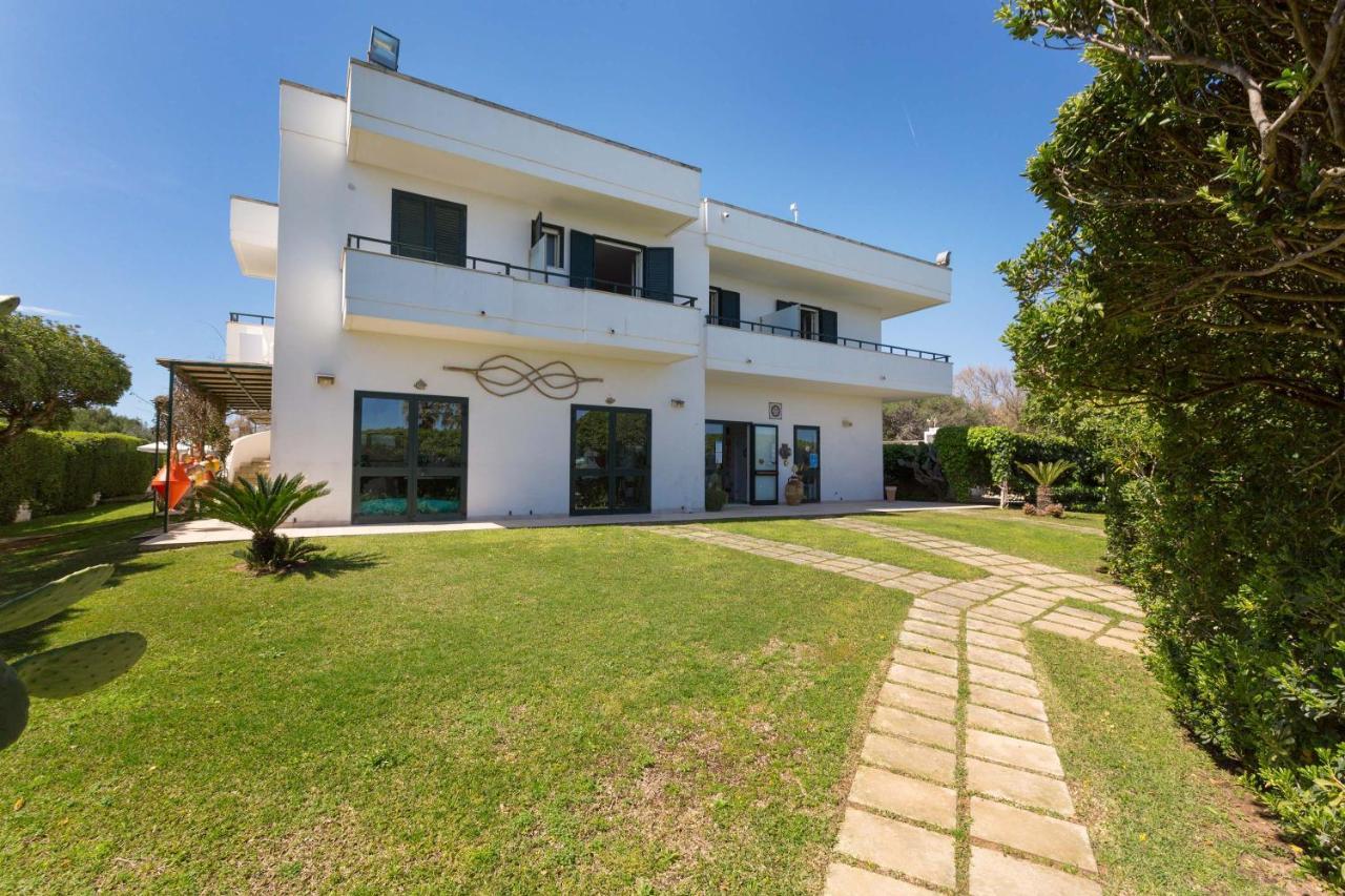 Residence Punta Cassano - In Piscina Sulla Spiaggia Di Sabbia San Foca Extérieur photo