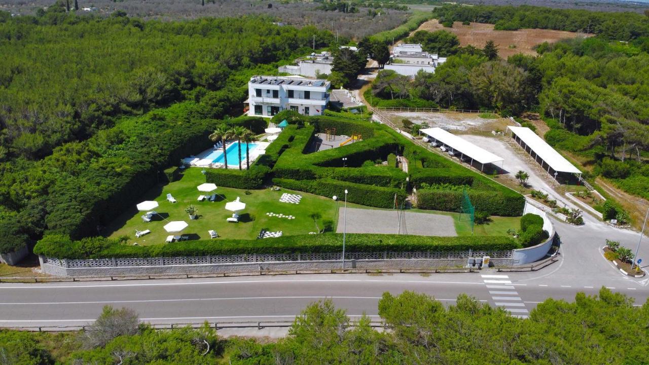 Residence Punta Cassano - In Piscina Sulla Spiaggia Di Sabbia San Foca Extérieur photo
